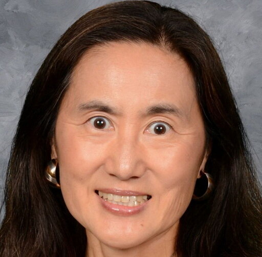 Joanna Cho Headshot